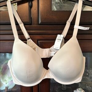 Aerie Cream and Green Full Coverage Bra with Molded Cups